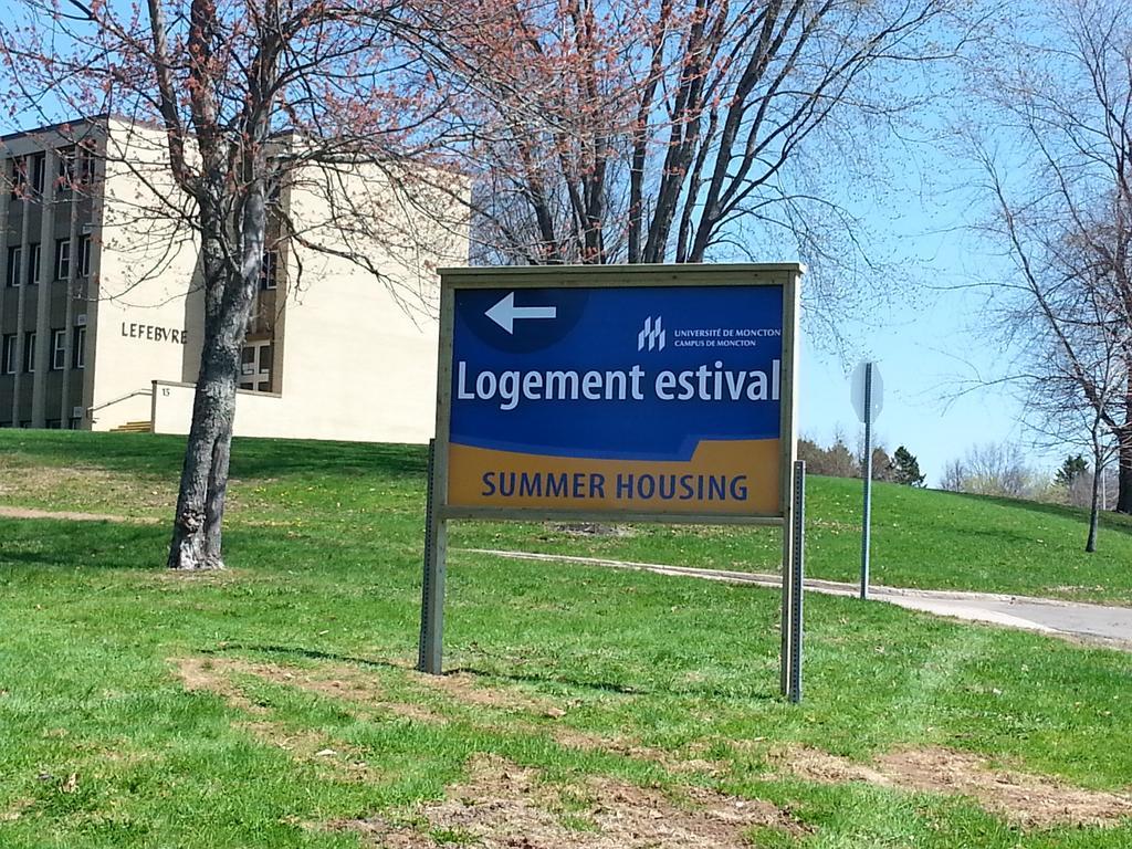 Universite De Moncton Eksteriør bilde